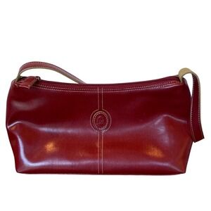 Mondani New York Womens Red Faux Leather Shoulder Bag‎ Medium Classic